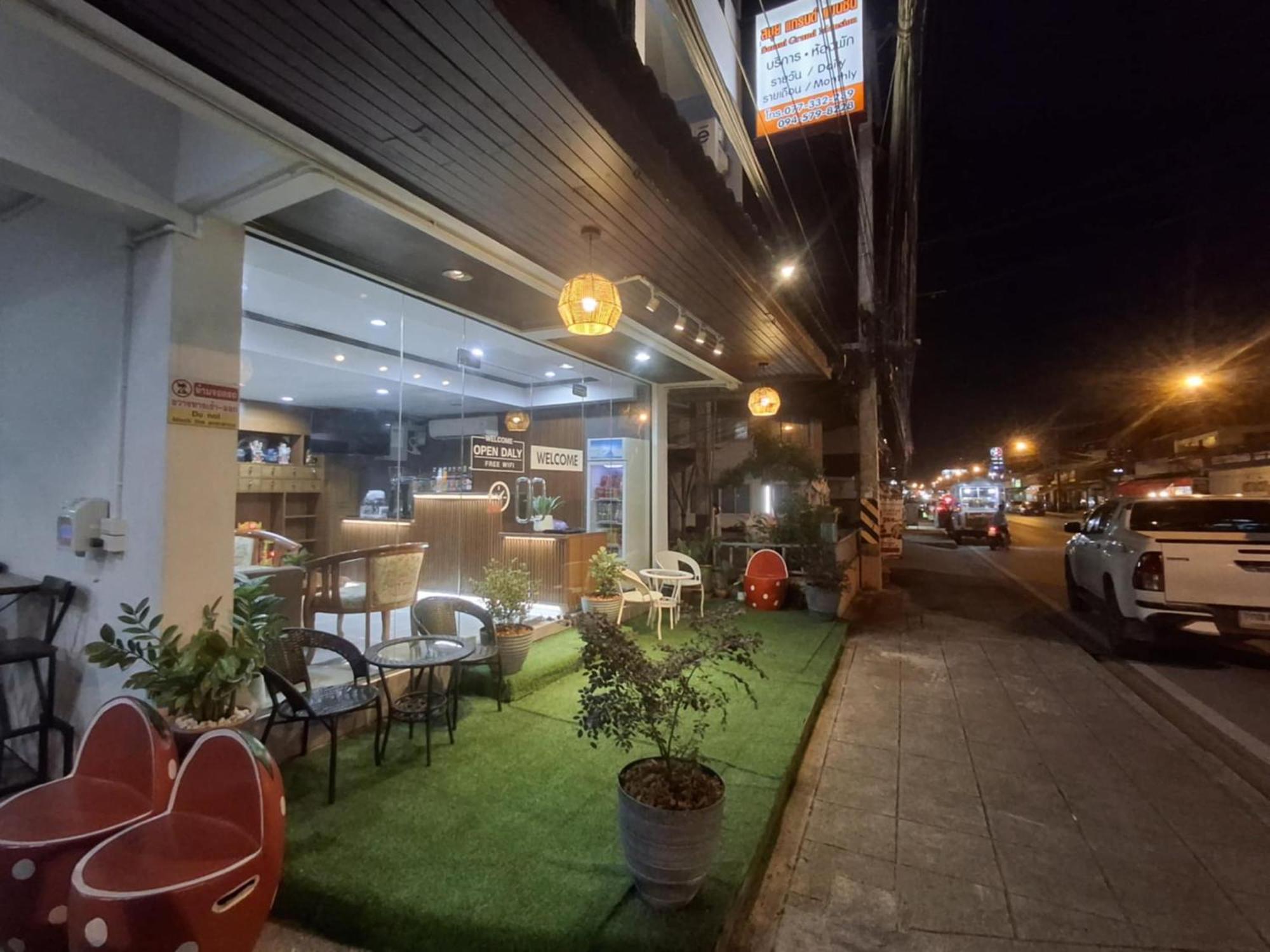 สมุย แกรนด์ แมนชั่น Samui Grand Mansion Lejlighed